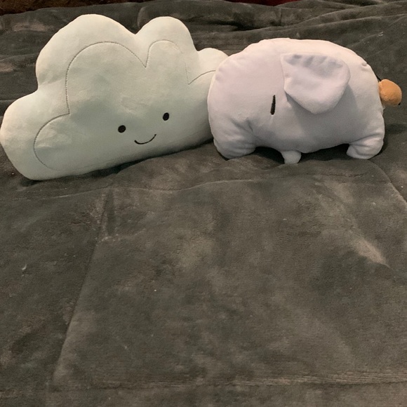 Pillow & Stuffed Animal - Picture 1 of 3